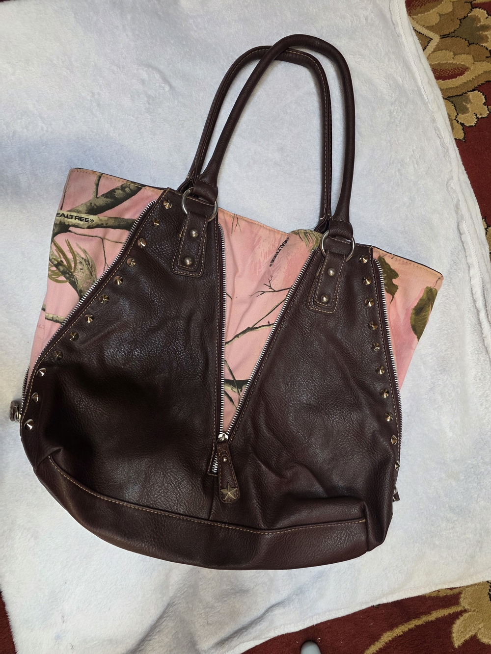 Women's Brown Pebbled Leather Tote with Pink Camo Accent-Real Tree